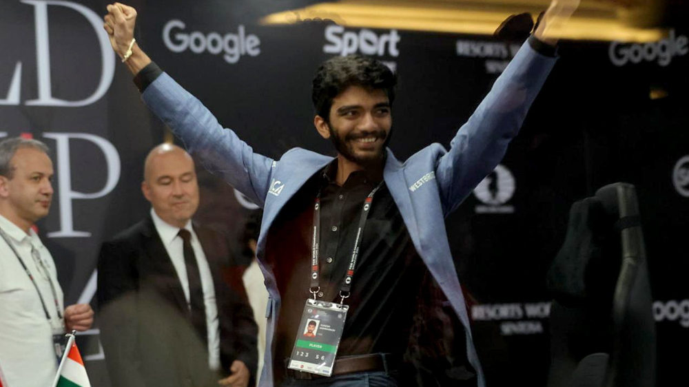 El gran maestro de ajedrez Gukesh Dommaraju, de India, derrotó al campeón defensor, el jugador chino Ding Liren.