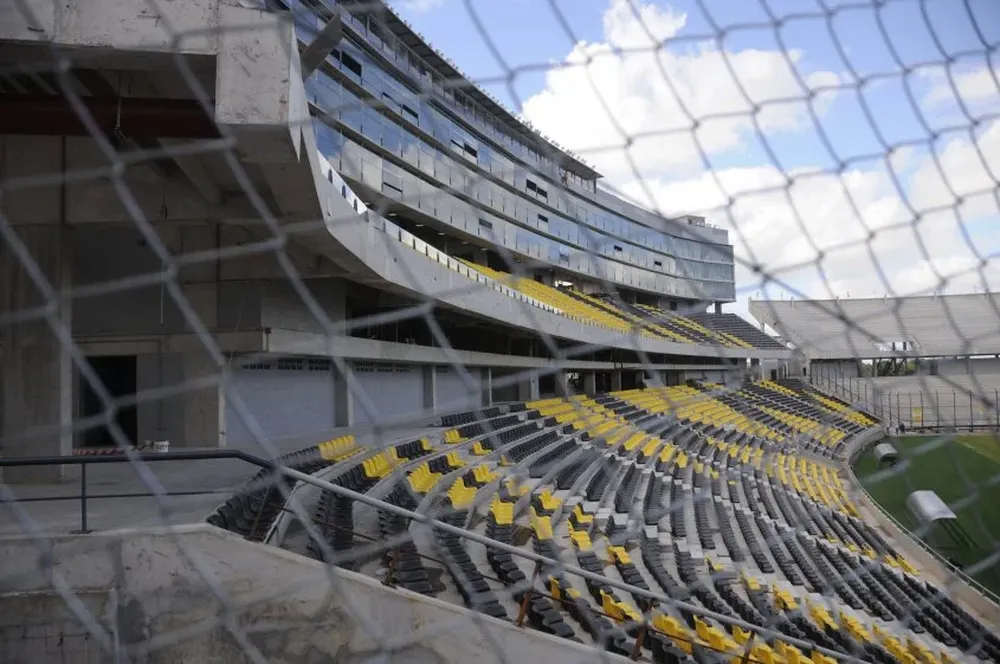El Campeón del Siglo, con capacidad para 40.000 personas, se inauguró el 28 de marzo