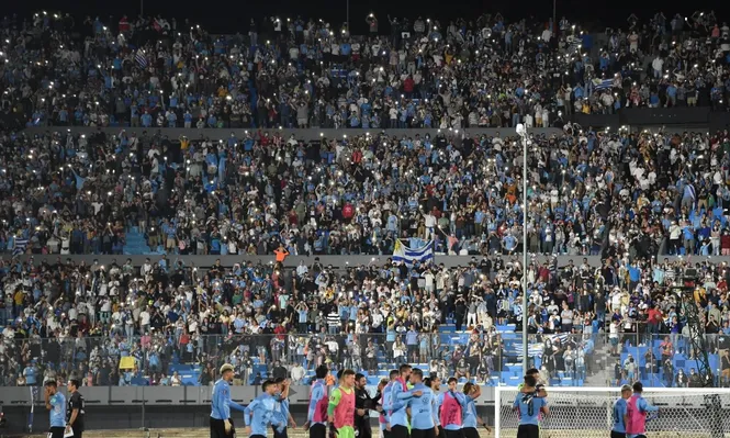 Los hinchas agotaron las entradas para Uruguay-Venezuela en el Estadio Centenario