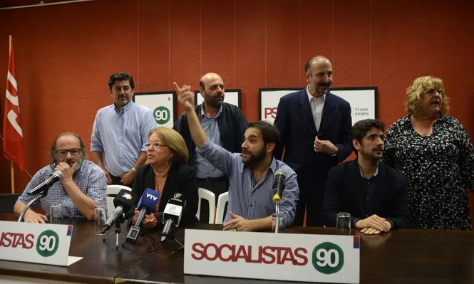 Socialistas retoman su disputa interna: reclaman a Civila “frenar sangría” de dirigentes
