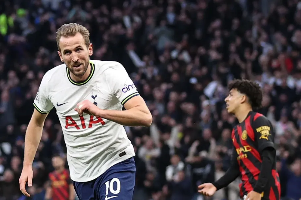 Kane festejó ante el City