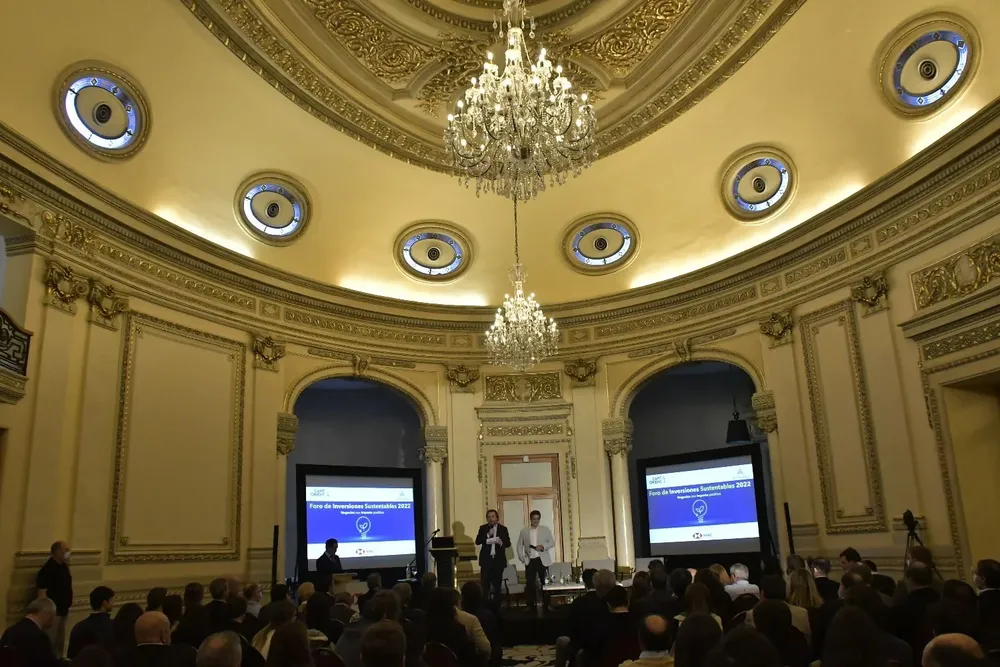 El foro sobre inversiones sustentables se llevó a cabo en el hotel Sofitel de Carrasco.