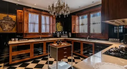 Cocina de una de las casas más caras de la capital