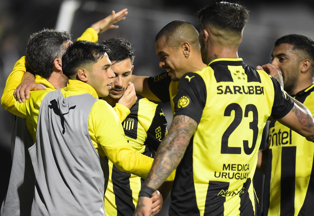 El festejo de los jugadores de Peñarol