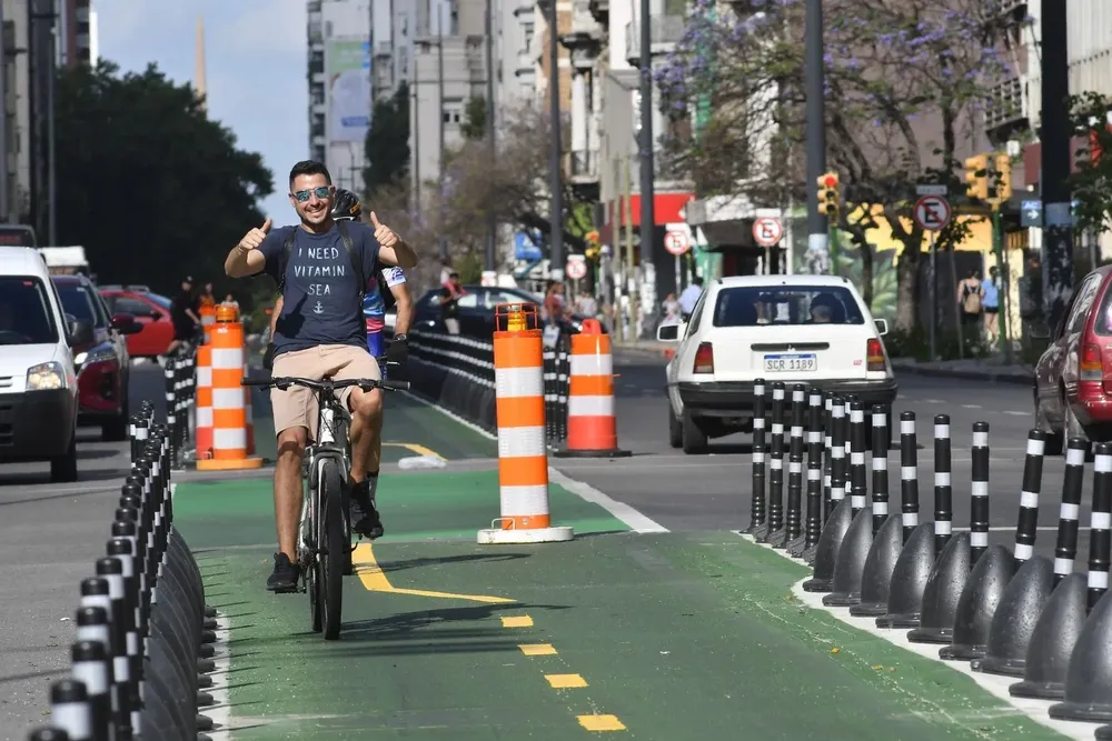 Ciclovía de 18 de Julio. Archivo