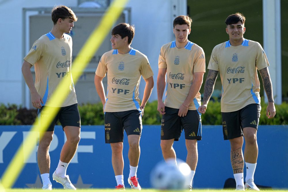 Nicolás Paz, Benjamín Domínguez, Máximo Perrone y Santiago Castro