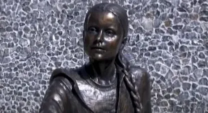Estatua de Greta Thunberg