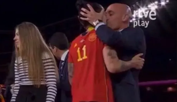 Luis Rubiales sique en medio del escándalo