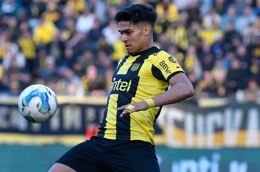 Matías Arezo, la figura de Peñarol