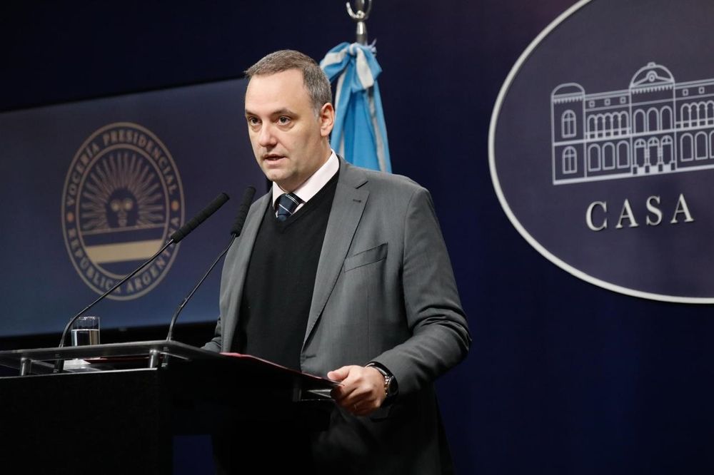Manuel Adorni habló en El Observador 107.9.