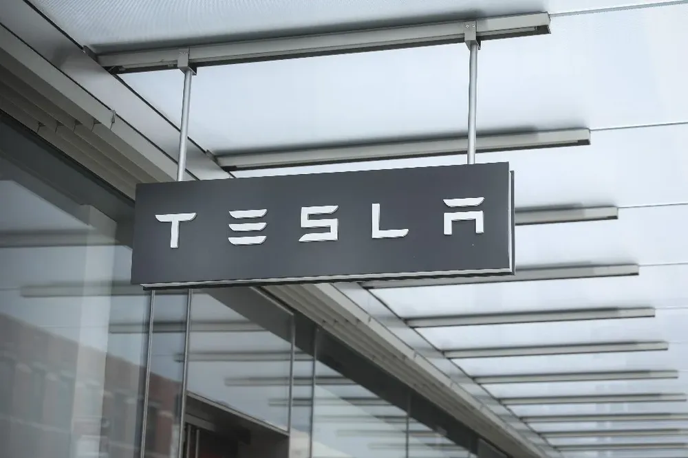 Tesla busca desarrollar formas de energía sostenible.
