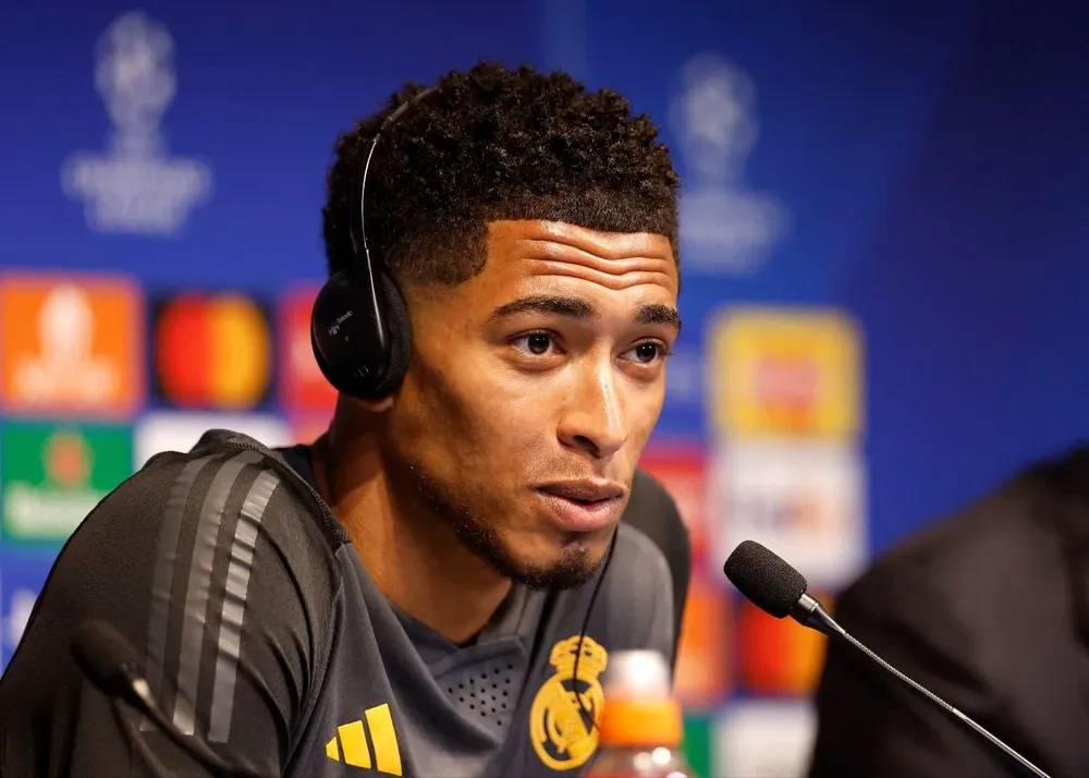 Bellingham en rueda de prensa.