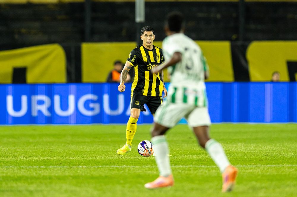 Peñarol vs Racing
