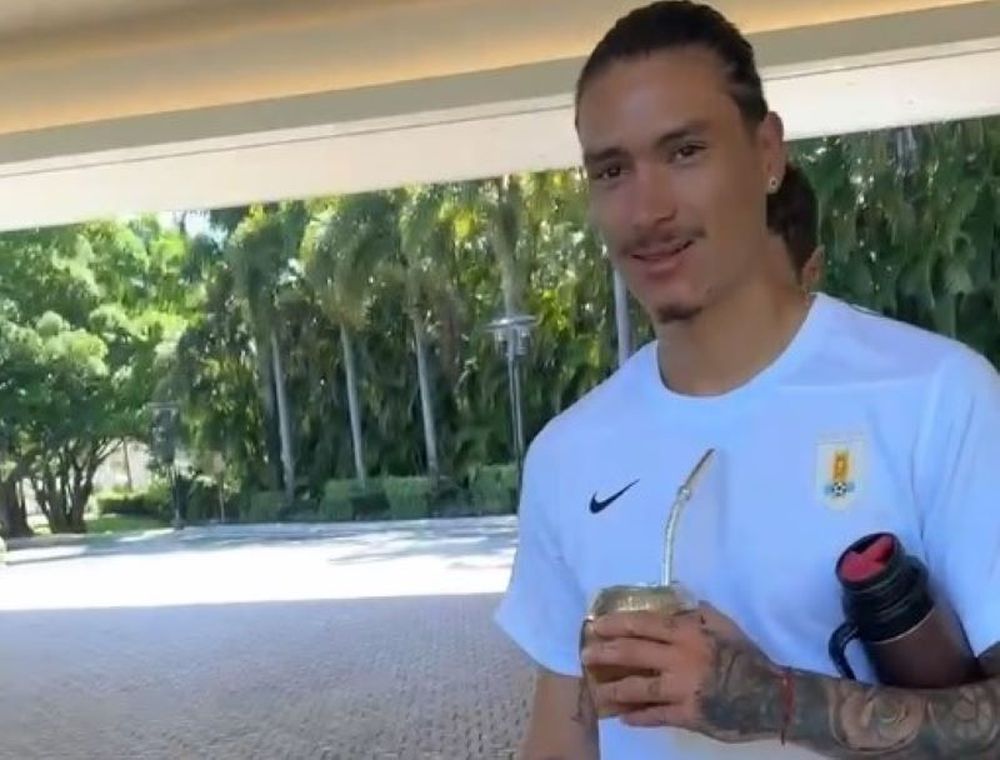 Referí en la Copa América 2024: Video: el saludo de Darwin Núñez en el búnker de la selección de Uruguay