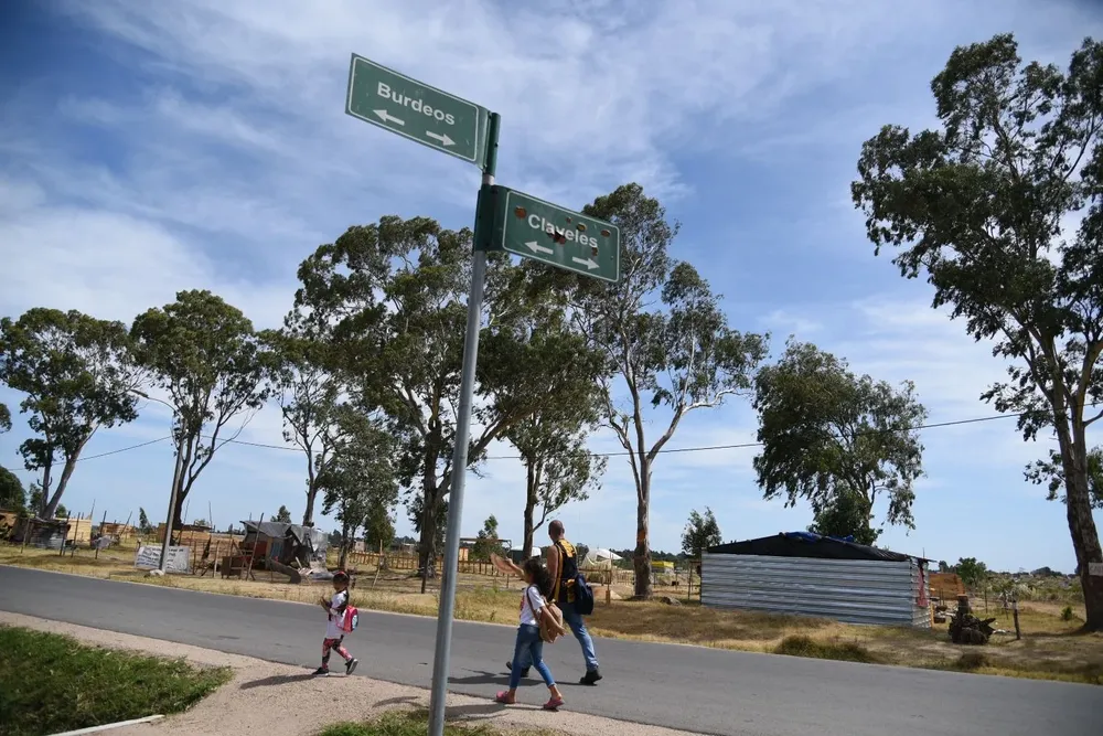 Ocupación de tierras y nuevo asentamiento en el barrio Santa Catalina