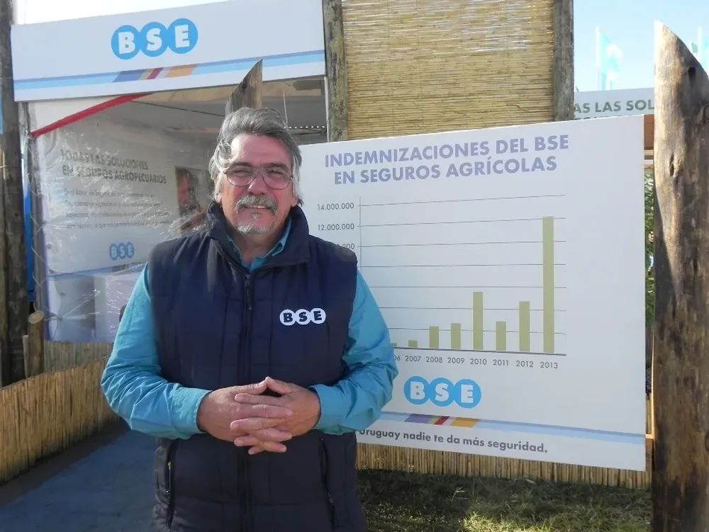 Jorge Muzante, agrónomo supervisor de seguros agrícolas del BSE, durante la Expoactiva