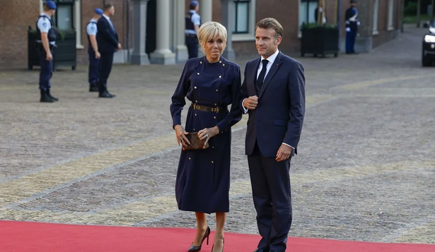 Un bloguero español habría iniciado el bulo sobre la sexualidad de Brigitte Macron, según el Financial Times. (EFE)