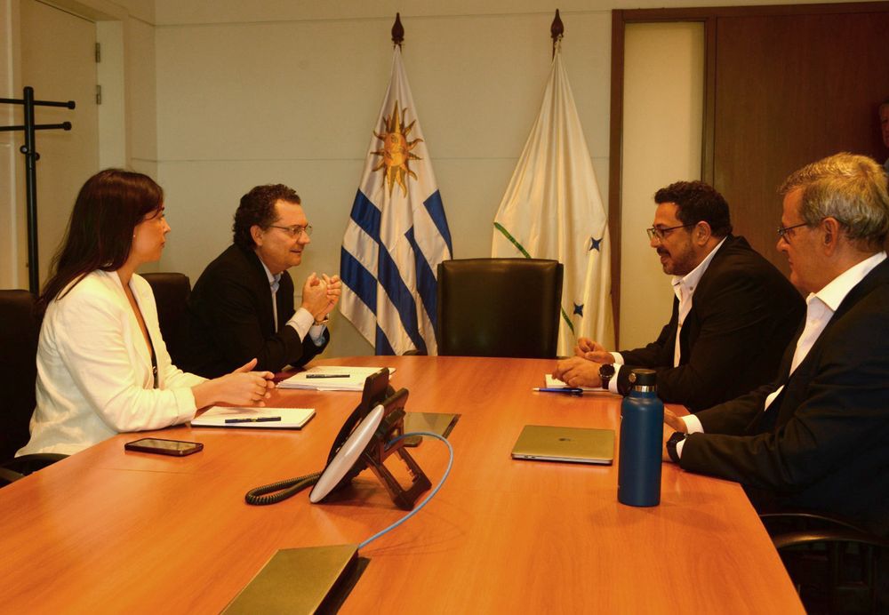 Alejandro Sánchez y Jorge Díaz en reunión con Rodrigo Ferrés y Mariana Cabrera
