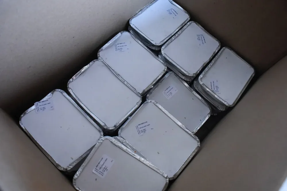 Las viandas se entregarán durante las 11:00 y las 13:00