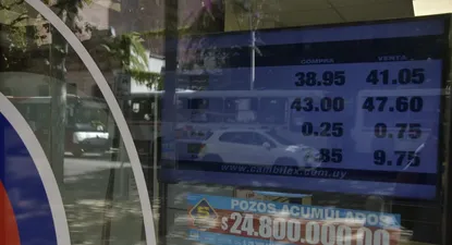 El dólar perdió 1% en la semana y quedó por debajo de $ 40 en el mayorista