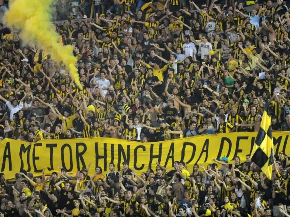 Los hinchas de Peñarol quieren llenar el Centenario nuevamente