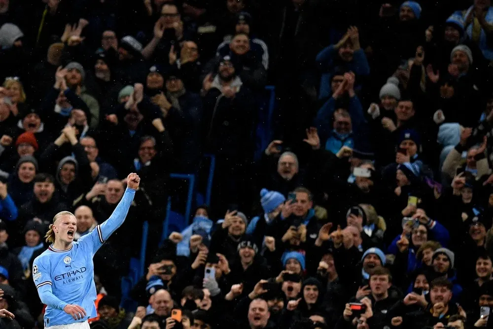 Haaland con el público de Manchester City rendido a sus pies