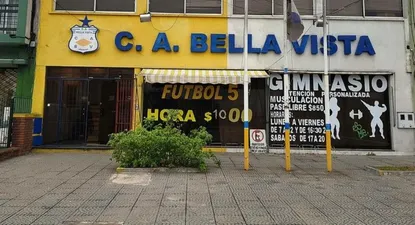 Las edificaciones alcanzan a una superficie de 739 m2