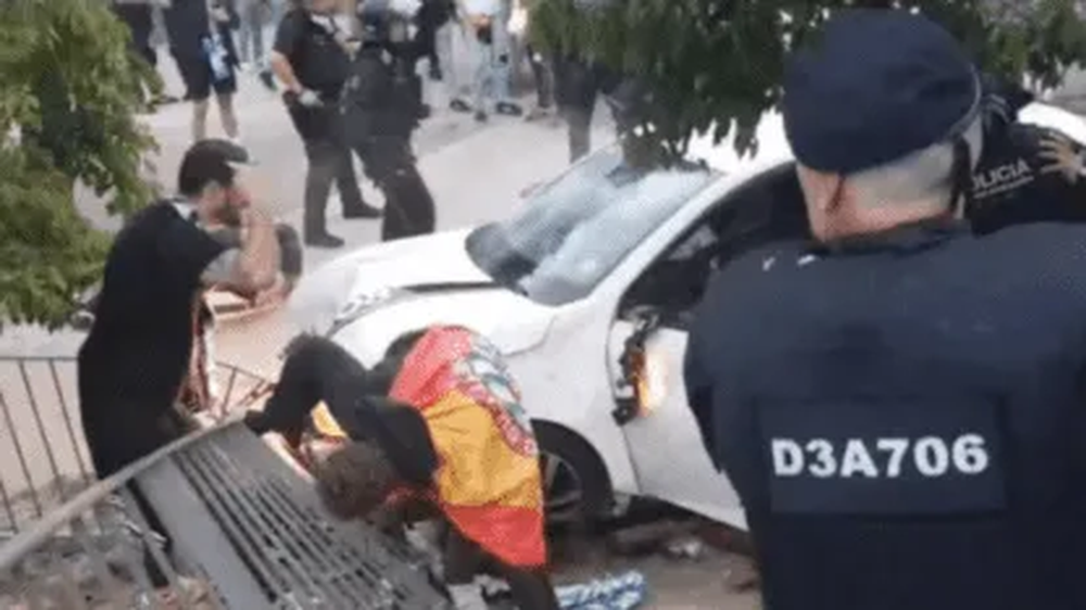 El vehículo que atropelló a los hinchas de Espanyol