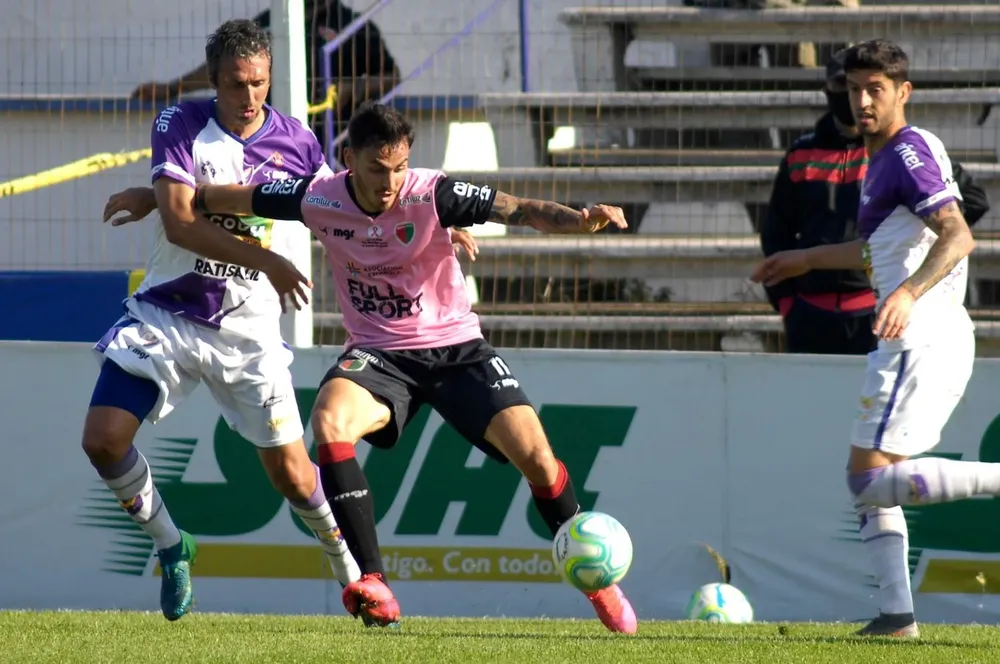 Al menos tres jugadores de Fénix, entre ellos Ignacio Pallas, fueron estafados a través de la tarjeta Midinero