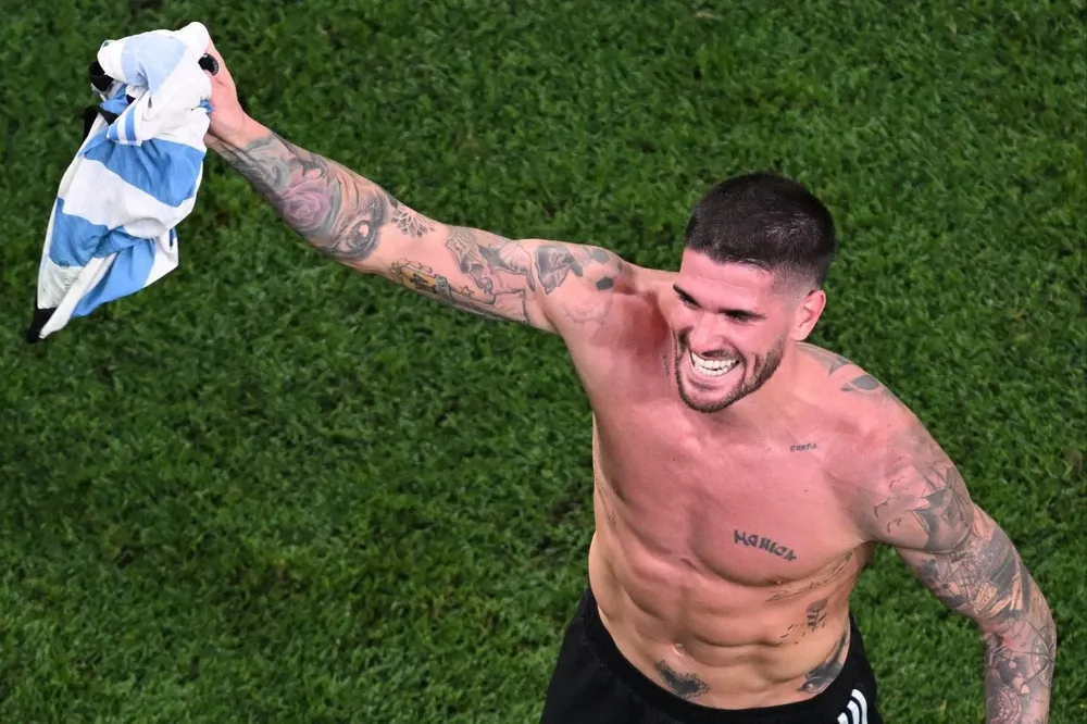 Rodrigo De Paul está en duda ante Holanda