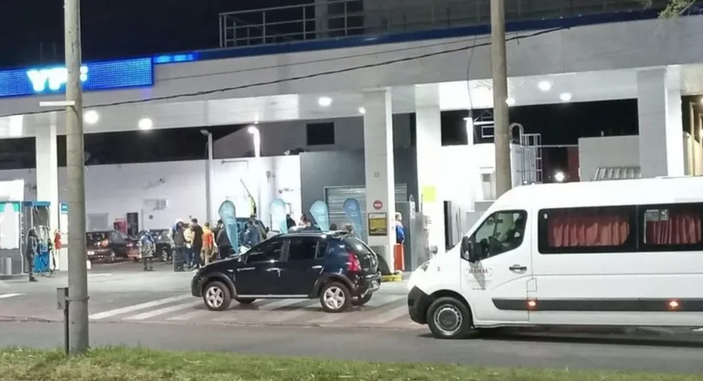 Unos 40 adolescentes quedaron en medio de un tiroteo en Rosario, uno fue herido