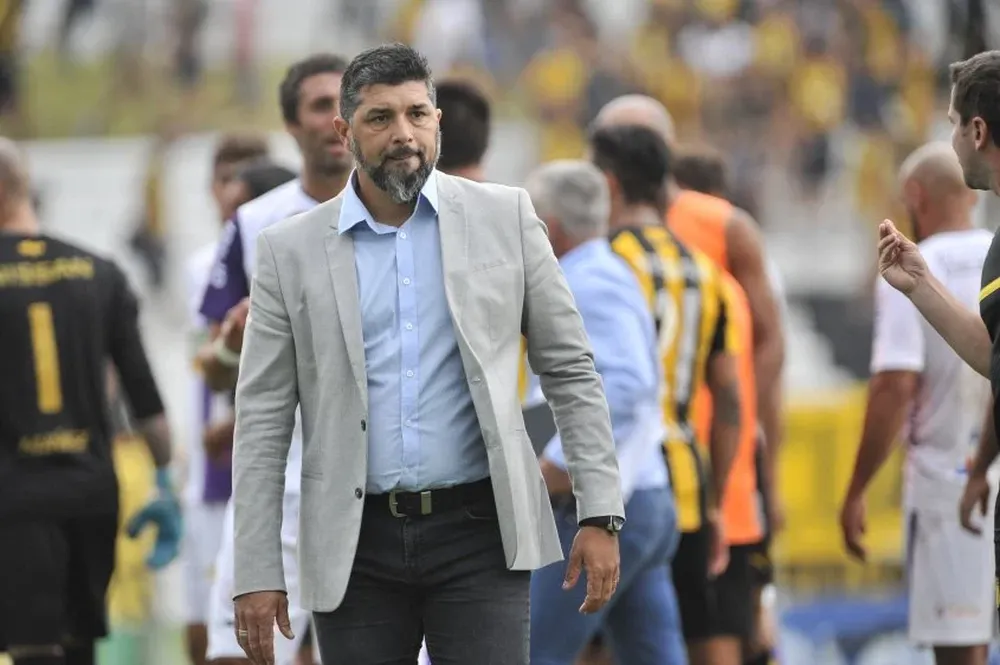 La continuidad del entrenador fue respaldada pero deberá mejorar varios aspectos