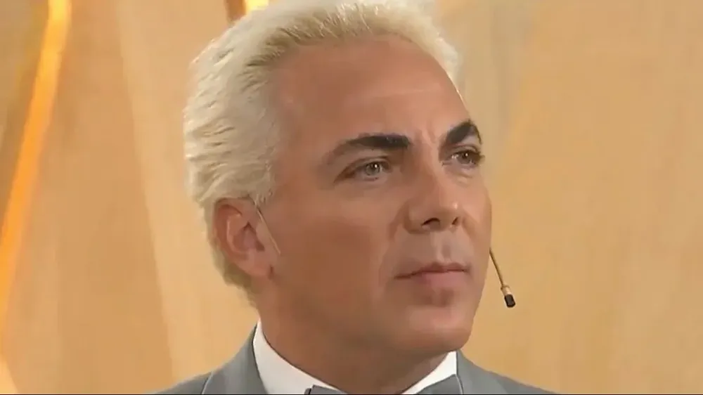 Crece el escándalo por los audios de Cristian Castro