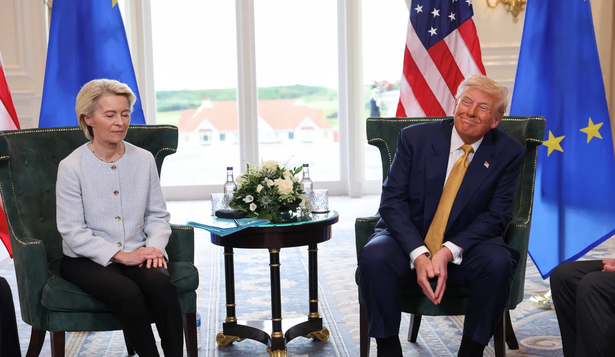 Donald Trump y Ursula Von der Leyen.