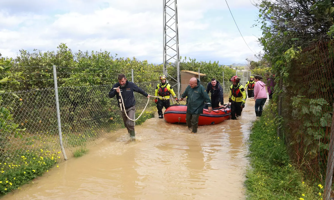 Impactantes imágenes del brutal paso de la borrasca Laurence sobre España