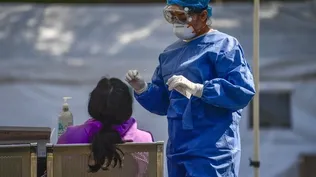La pandemia de coronavirus está lejos de haber terminado, advirtió el martes el director general de la OMS