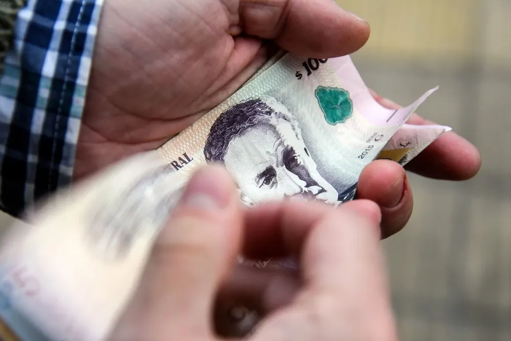 Pesos uruguayos