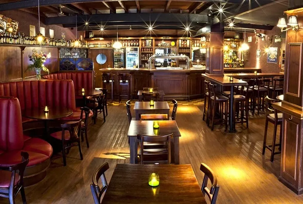 Gallaghers Irish Pub es una de las opciones más destacadas