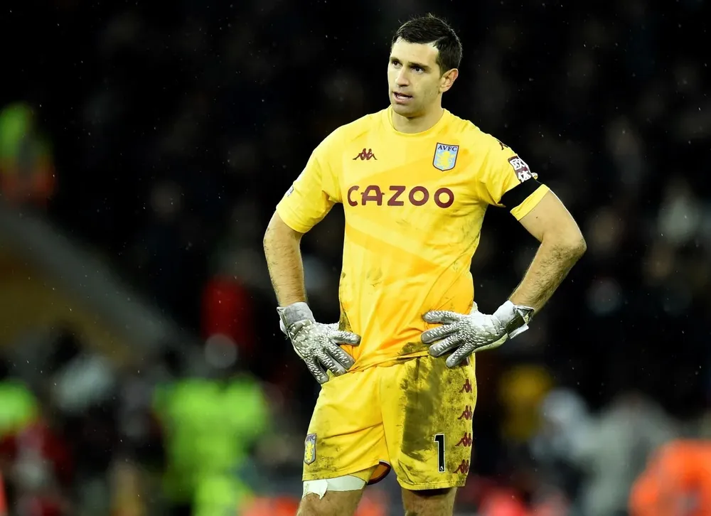 Toda la bronca de Dibu Martínez luego del gol de penal que le convirtió Mohamed Salah