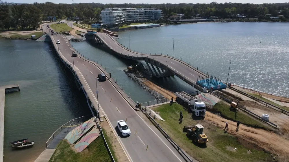 Obras en el puente de La Barra