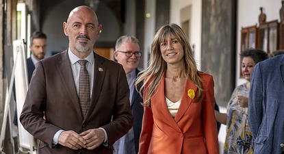 El rector de la Universidad Complutense, Joaquín Goyache y Begoña Gómez