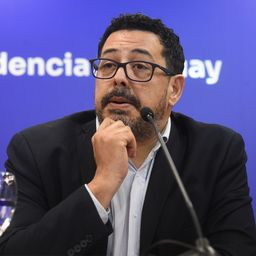 Que alguien ate al perro burgués: dirigente comunista arremetió contra Sánchez tras propuesta de abrir acciones de empresas públicas