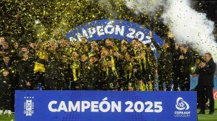 Las señales que Peñarol necesitaba para vivir el cierre del año ensayando el grito de campeón y con la ilusión reforzada de alcanzar el bicampeonato Uruguayo Las señales que Peñarol necesitaba para vivir el cierre del año ensayando el grito de campeón y con la ilusión reforzada de alcanzar el bicampeonato Uruguayo