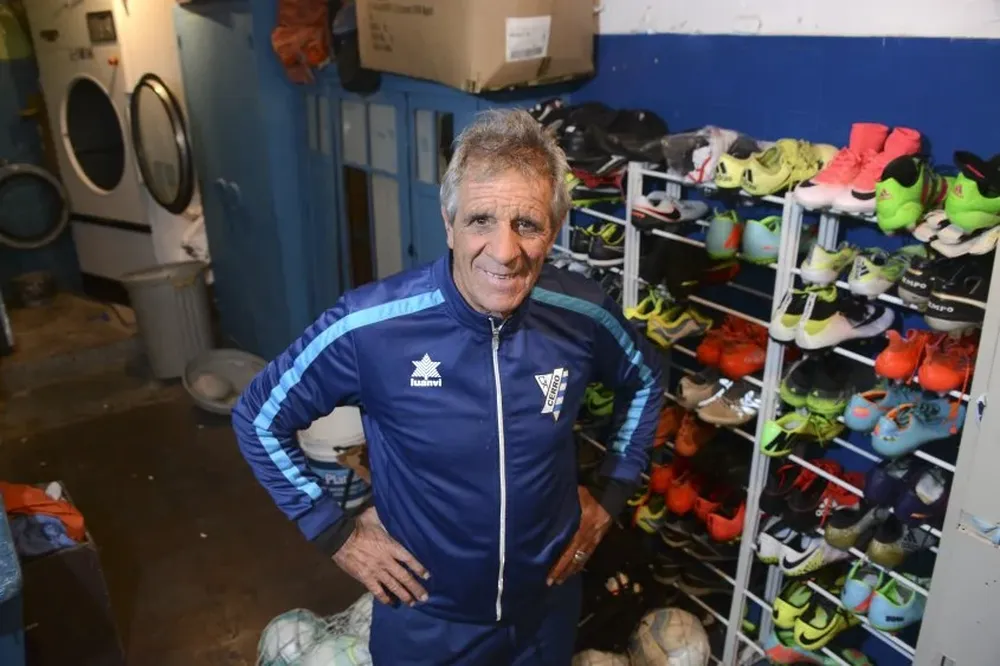 Toto Pereyra en la utilería de Cerro