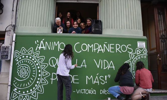 La historia de una pintada que sobrevivió 30 años