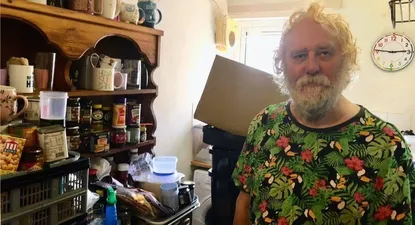 Edward Brown tiene conciencia de su problema y está tratando de superarlo y ayudar a otras personas en su misma situación