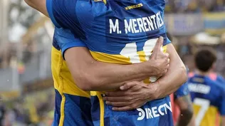 Edinson Cavani y Miguel Merentiel se abrazan por sus goles con Boca Juniors