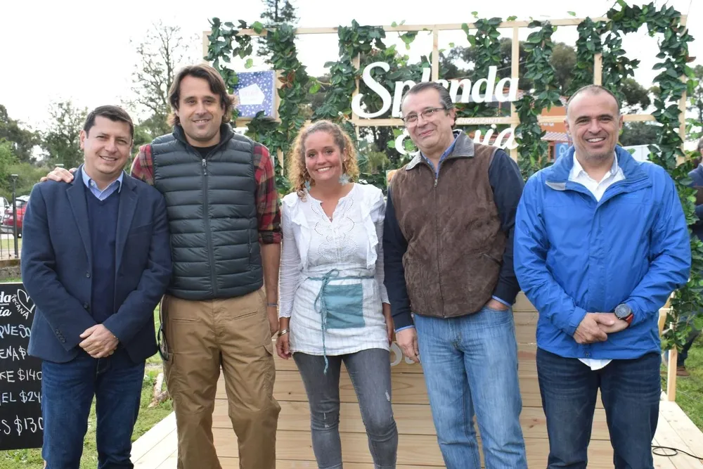 Mauricio Blanco, Sebastian Estevez, Sofia Muñoz, Antonio García y Marcelo Torrealba