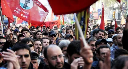 PIT-CNT ve difícil negociar con  empresarios por las ocupaciones