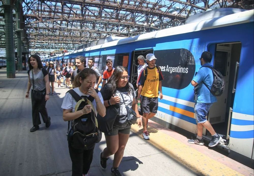 El Gobierno publicó las tarifas de trenes que estarán vigentes a partir del 2 de mayo